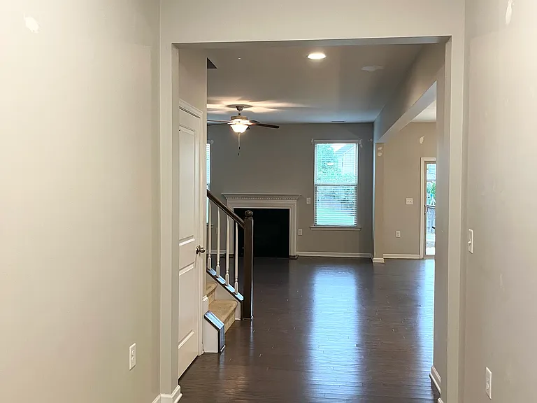 329 Reezy Ln — Photo 6