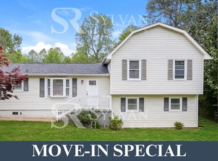 31 Rawood Dr, Travelers Rest, SC 29690