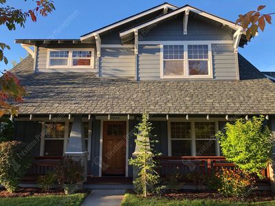 3002 NE Rainier Dr, Bend, OR, 97701