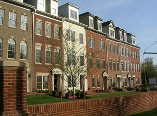 4336 Henderson Rd, Arlington, VA 22203