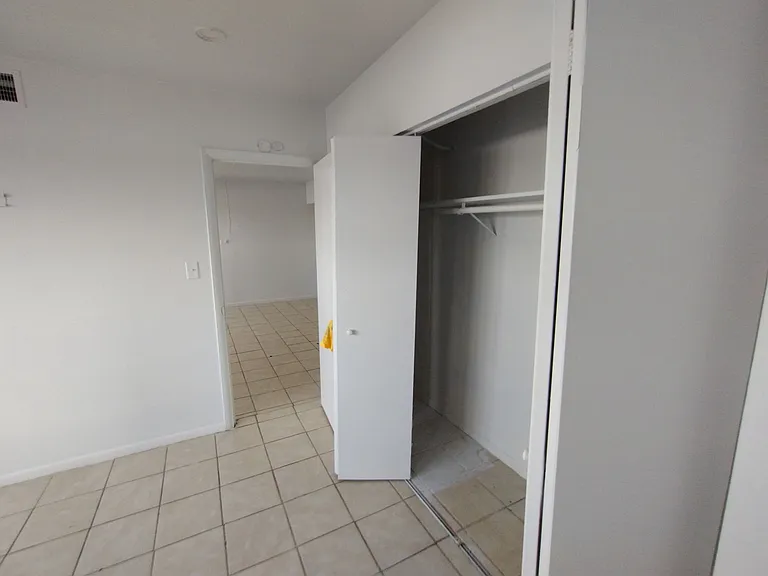 4744 Rose St #2R — Photo 7