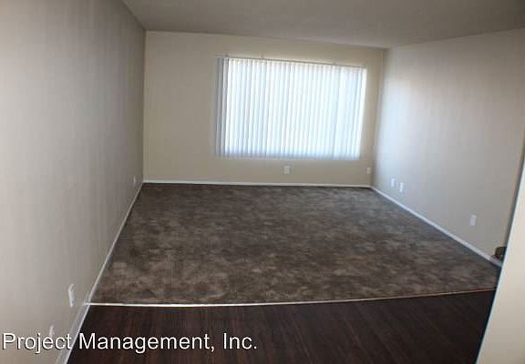 3rd image of 1701 O St APT 314