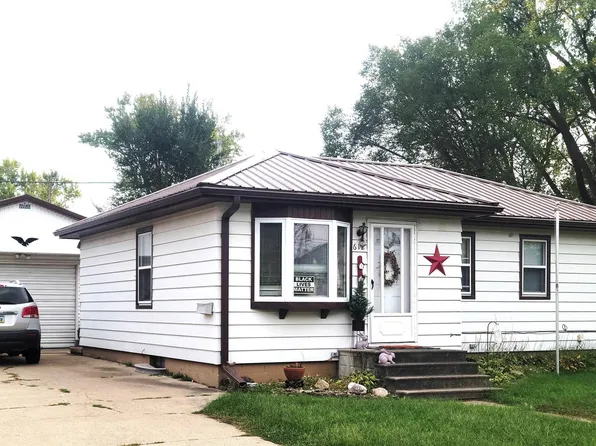 612 Keystone St, Waterloo, IA 50703