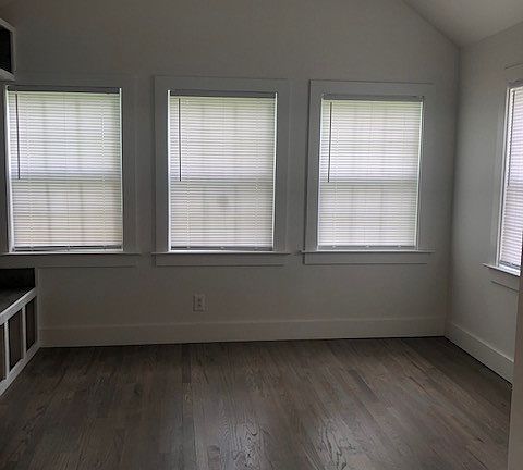 3rd image of 2106 Springdale Ave
