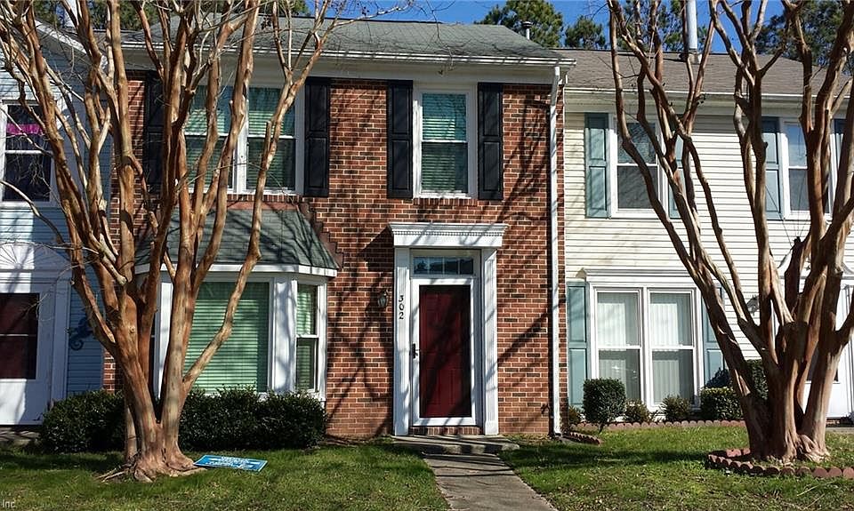 1st image of 302 Arabian Cir