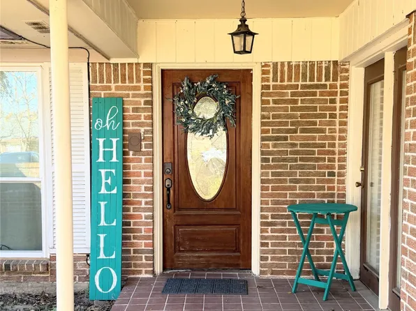 112 Meadow Ln, Groesbeck, TX 76642