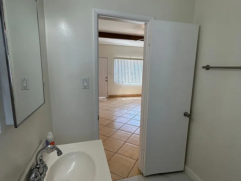 1702 Three Boys Apartments — Photo 14