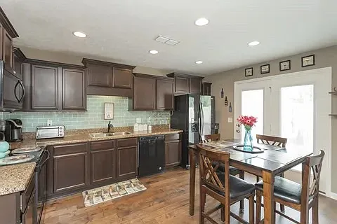 3319 Stormello Ln — Photo 27