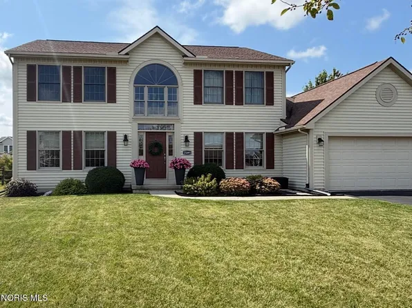 25095 Belmont Ct, Perrysburg, OH 43551
