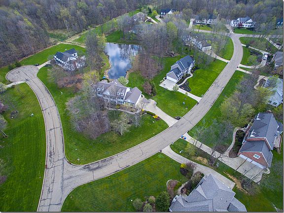 3rd image of 1761 Forest Oaks Dr