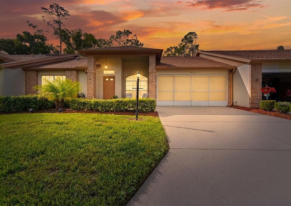 1st image of 9726 Sweeping View Dr