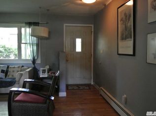 14 Washington Blvd, Commack, NY 11725