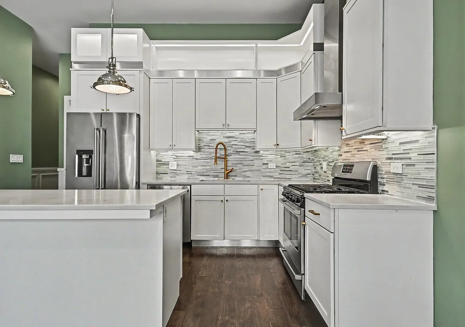 2 bed, 2.0 bath, $2,850 — Photo 4