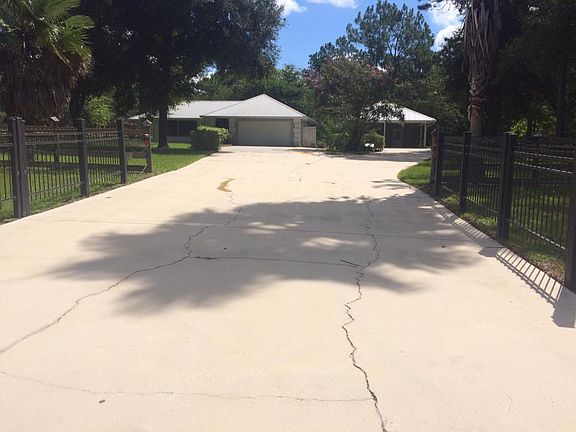 4th image of 10307 NW 59th Ter