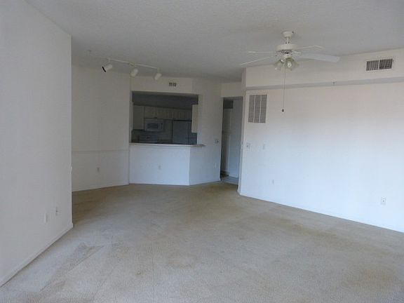 2nd image of 5560 Metrowest Blvd Unit 3-108