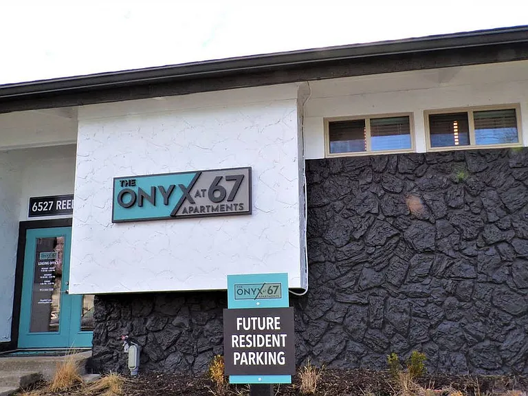 Onyx at 67 — Photo 14