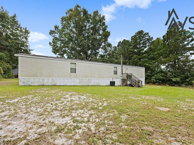 398 Volliedale Dr — Photo 17