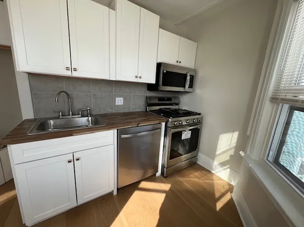 33 Wilmer St, Rochester, NY 14607