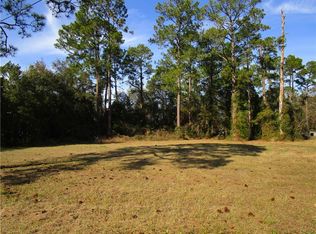 854 Point Peter Rd, Saint Marys, GA 31558