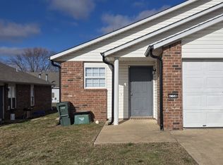 4358 W Franciscan Trl, Fayetteville, AR 72704