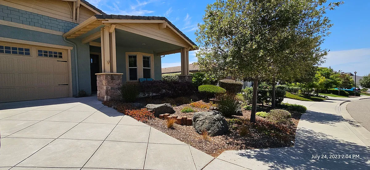 Building Photo - 5753 Oak Pass Ln
