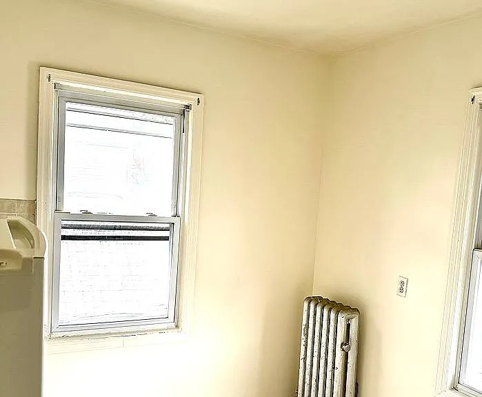 45 Underhill St — Photo 4