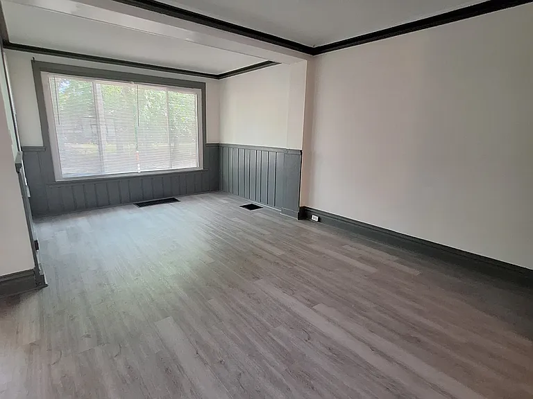 824 Ramsey St — Photo 5