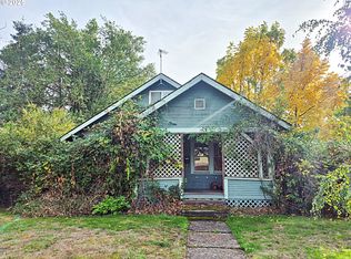 617 G St, Springfield, OR 97477