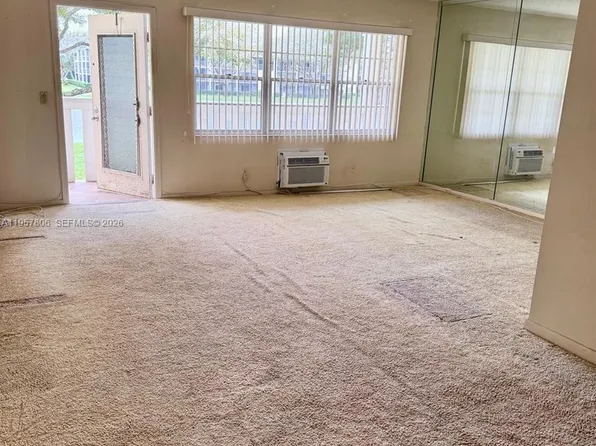 272 Dorset Dr #G, Boca Raton, FL 33434