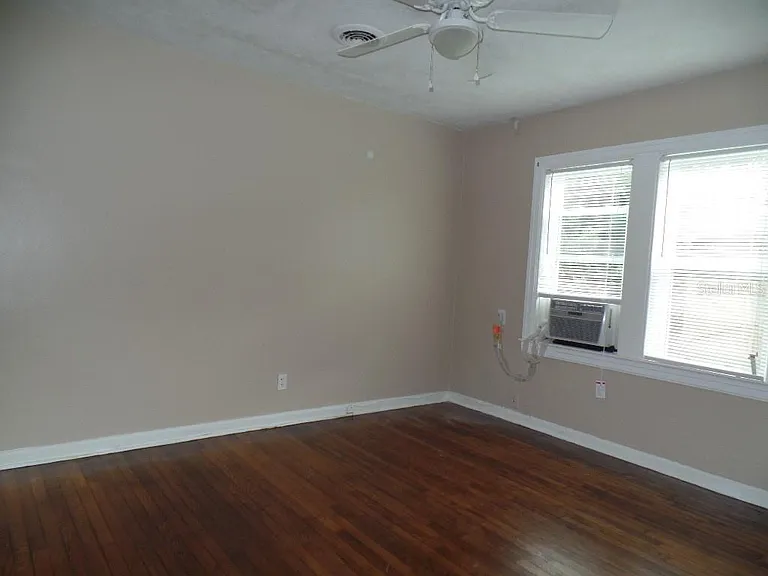 2425 Dr Martin Luther King Jr St S — Photo 8