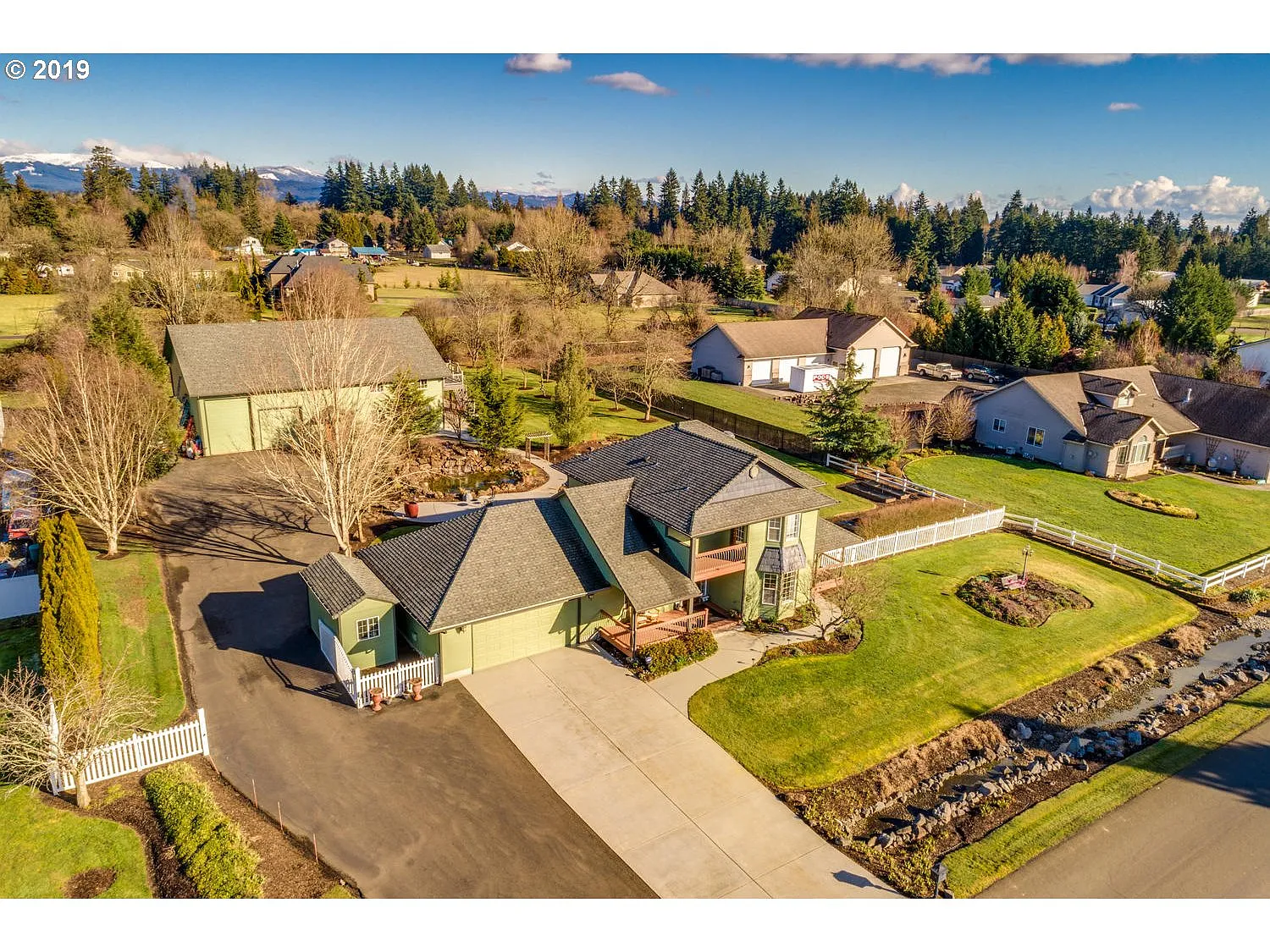 18617 NE 101st Ave photo 1