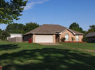 1635 Mansfield Rd, Paris, TX 75462