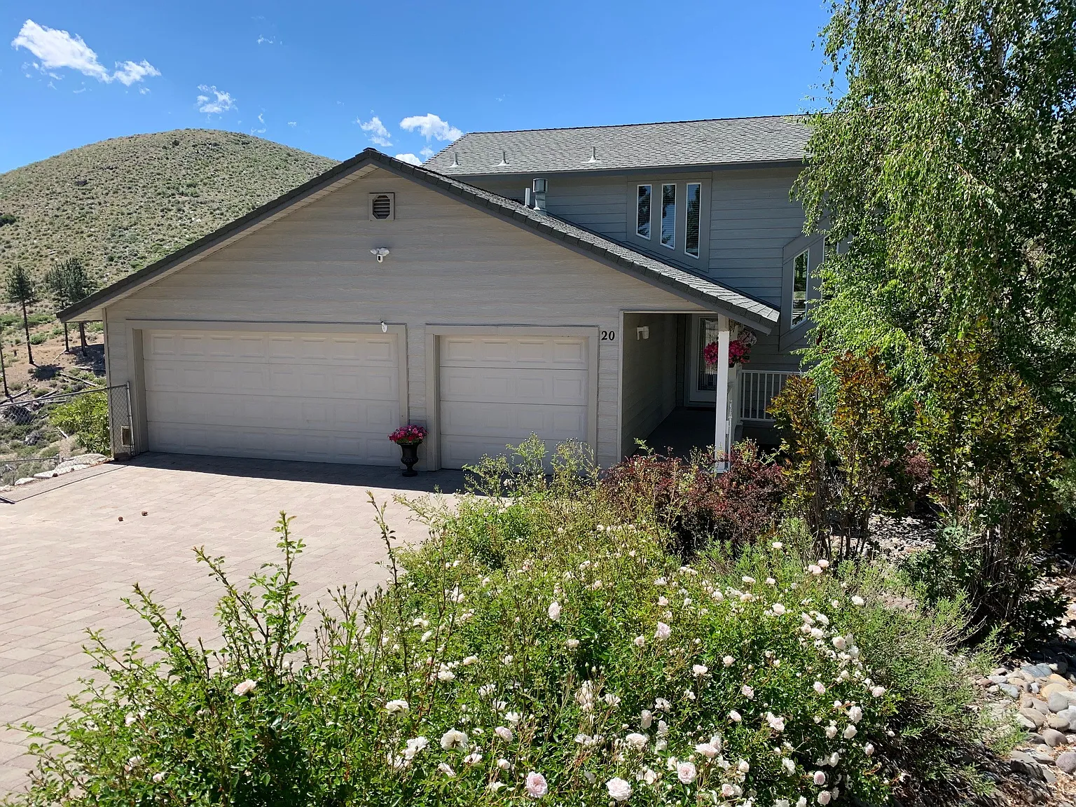 20 Woodridge Cir photo 1
