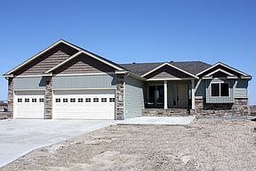 1st image of 614 29th Ave E