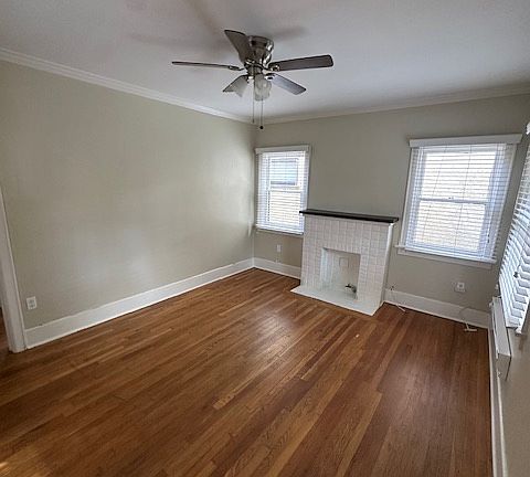 2nd image of 2932 Juniper St #2932