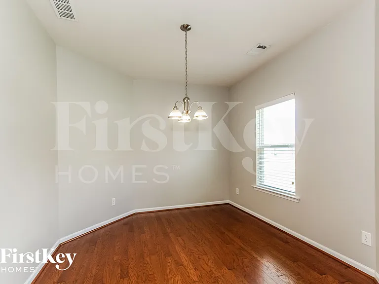4737 Rosser Loop Dr — Photo 5