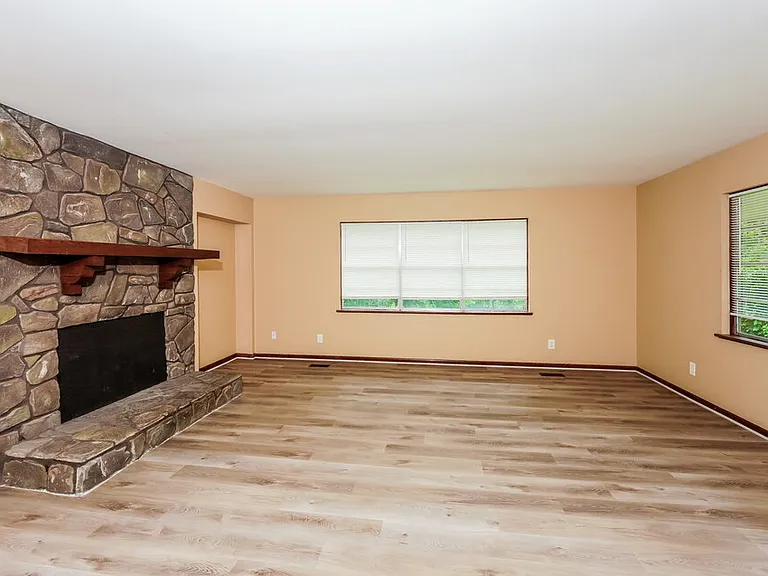 901 Eldorado Dr — Photo 6