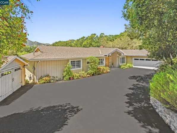 47 Estates Dr, Orinda, CA 94563