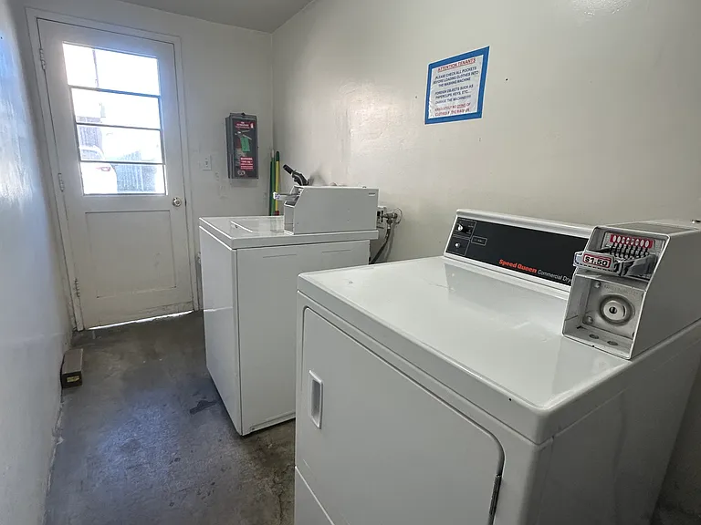 4350 Troost Ave #10 — Photo 10