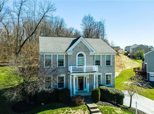 3050 Willowbrook Dr, Bridgeville, PA