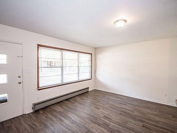 4th image of 6134 Hillside Ave #2