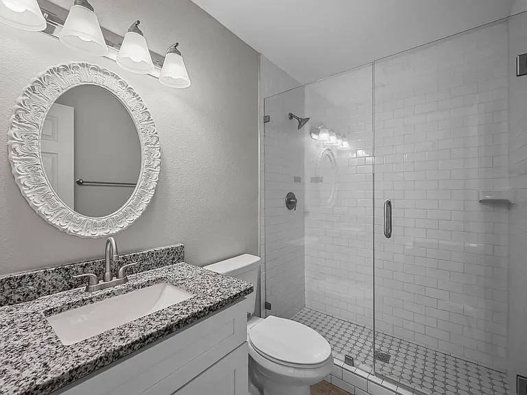 5421 Greenwood Way — Photo 17