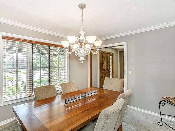 3rd image of 4033 N Sweet Bay Ct