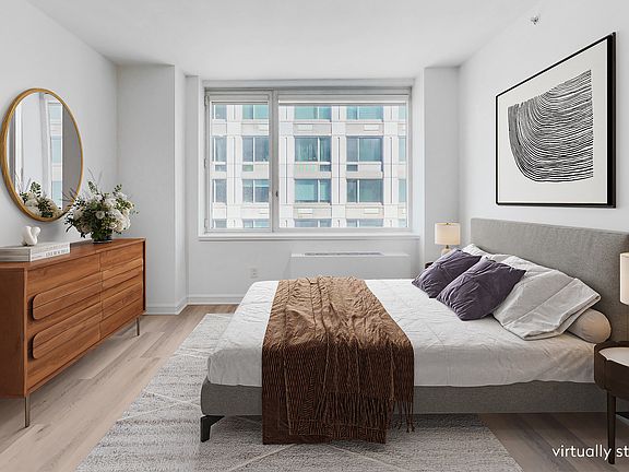 4th image of 100 Riverside Blvd APT 11D