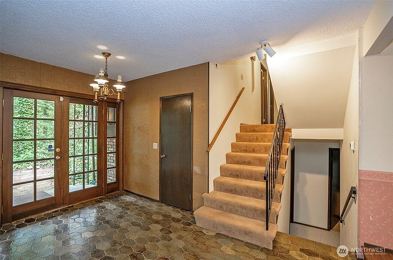 5th image of 16035 266th Avenue SE