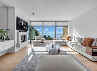 3315 Cypress Pl #401, West Vancouver, BC V7S 3J7