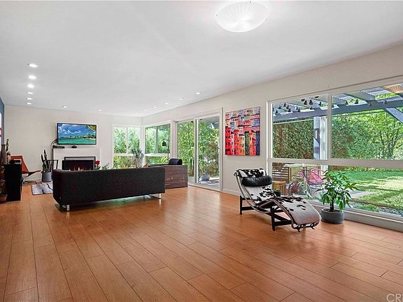 5th image of 22931 Gershwin Dr