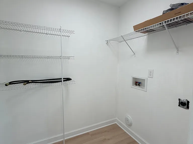 3963 Heather View Ln — Photo 15