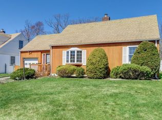 16 W View Rd, West Orange, NJ 07052