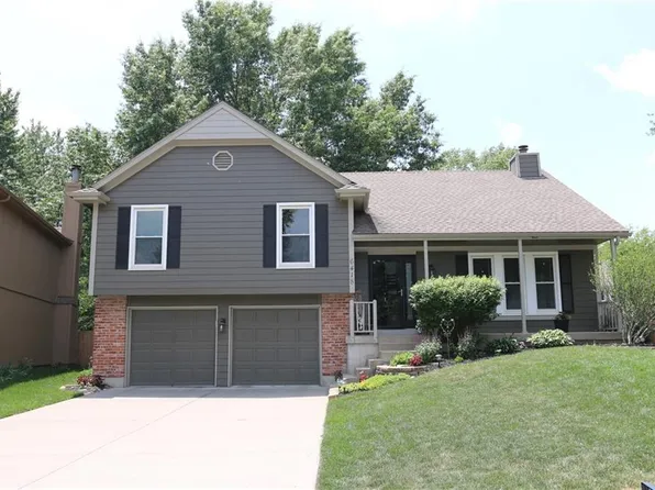 6418 McCoy St, Shawnee, KS 66226